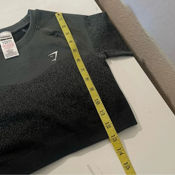 Gymshark Womens Adapt Seamless Ombre Long Sleeve Crop Top Black Gray Gym Small - Picture 4 of 5